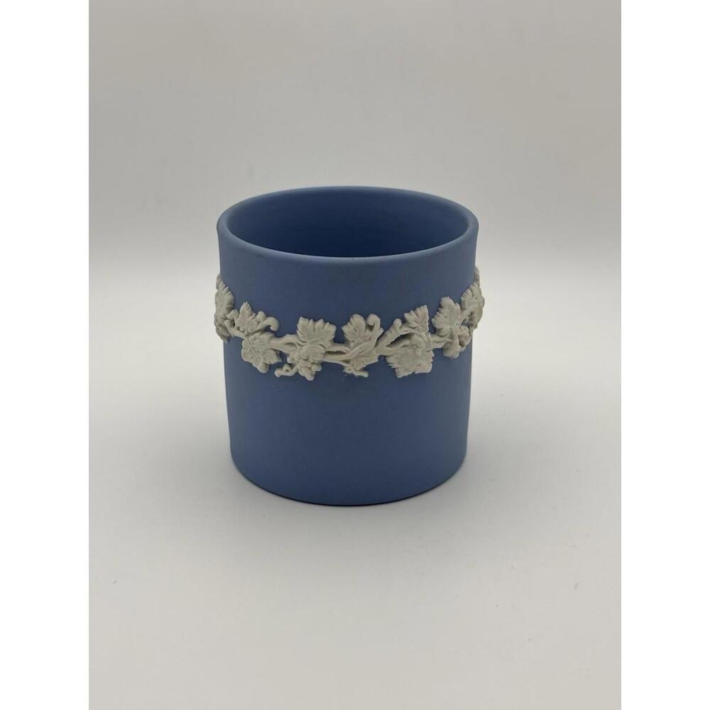 Vintage Wedgwood Blue Jasperware Grapevine Toothpick or Cigarette Holder England
